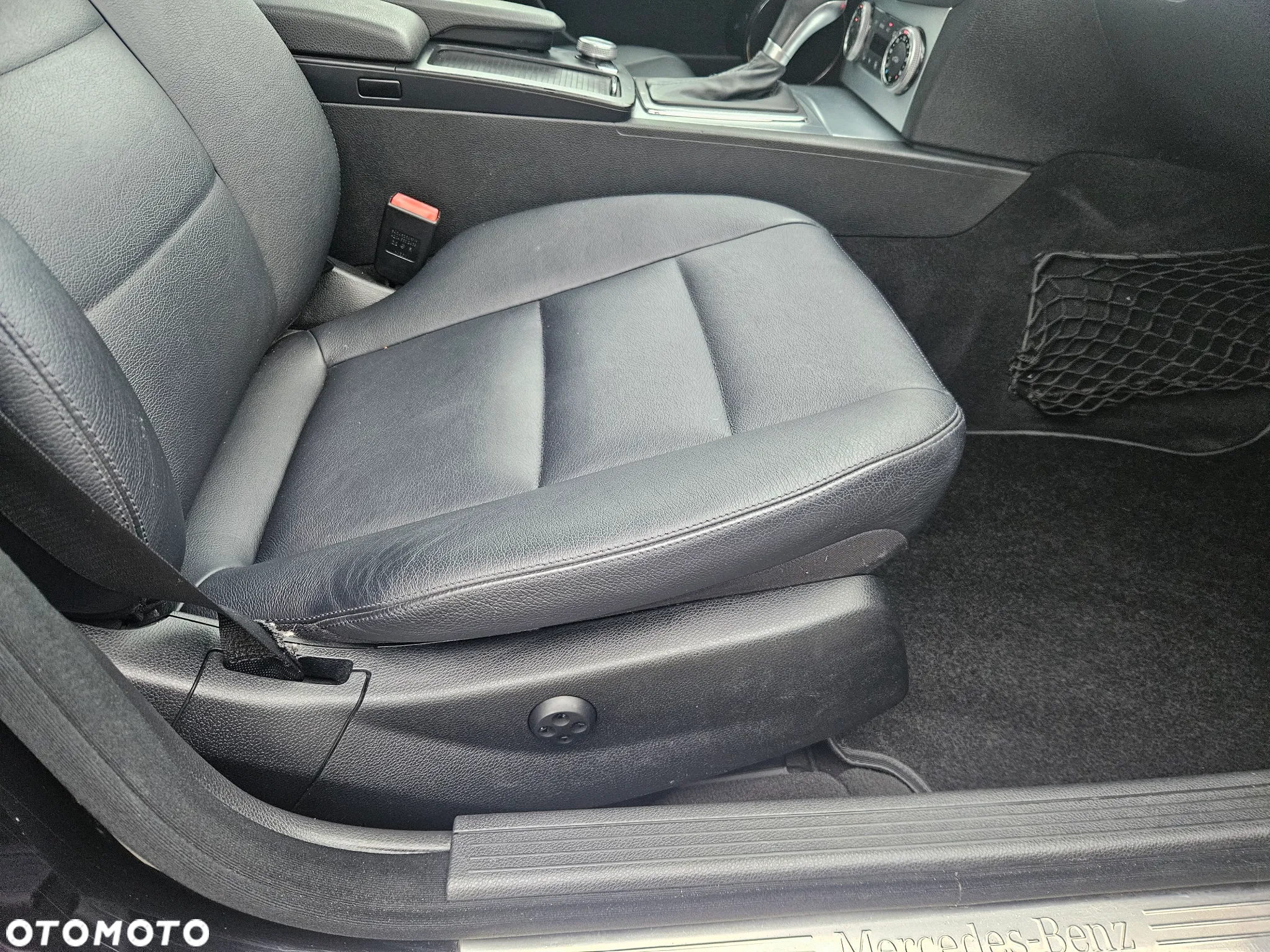 Mercedes-Benz Klasa C 200 T 7G-TRONIC Avantgarde Edition - 25