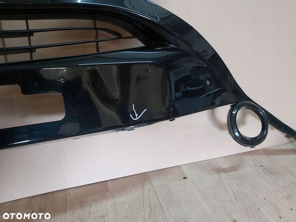 Toyota AYGO II grill kratka zderzaka przód X - 5