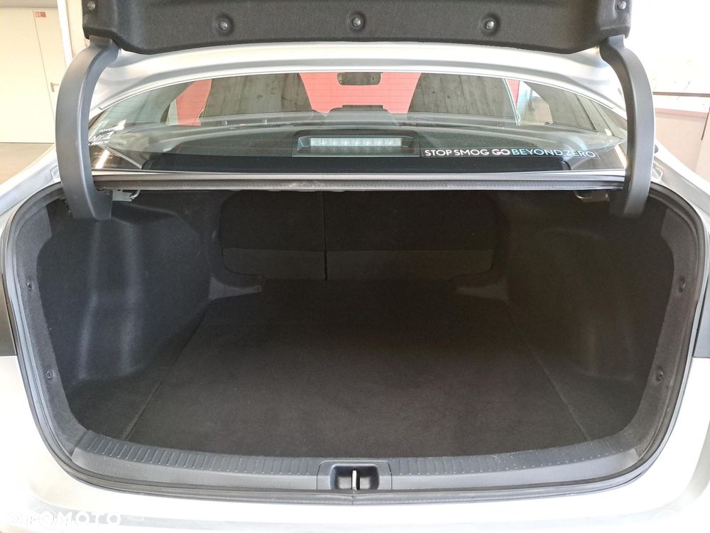 Toyota Corolla 1.8 Hybrid Comfort - 9