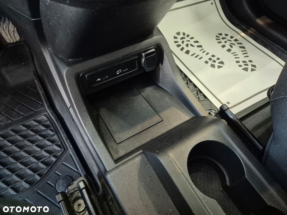 Mercedes-Benz Citan 110 CDi / AVANTGARDE / UNIKATOWY / 1 WŁ. / BEZWYPADKOWY / NISKI PRZEBIEG / AUTOMAT / KAMERA COFANIA / APPLE CARPLAY + ANDROID AUTO / HAK / RELINGI DACHOWE / EURO 6 - 28