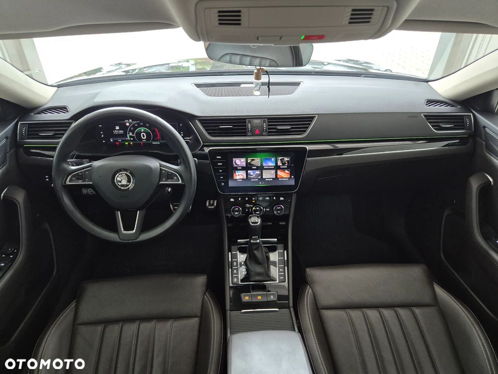 Skoda Superb 2.0 TDI 4x4 L&K DSG - 26