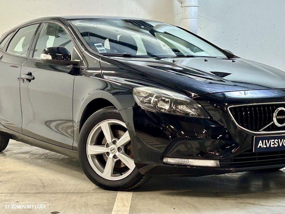 Volvo V40 2.0 D2 Momentum - 44