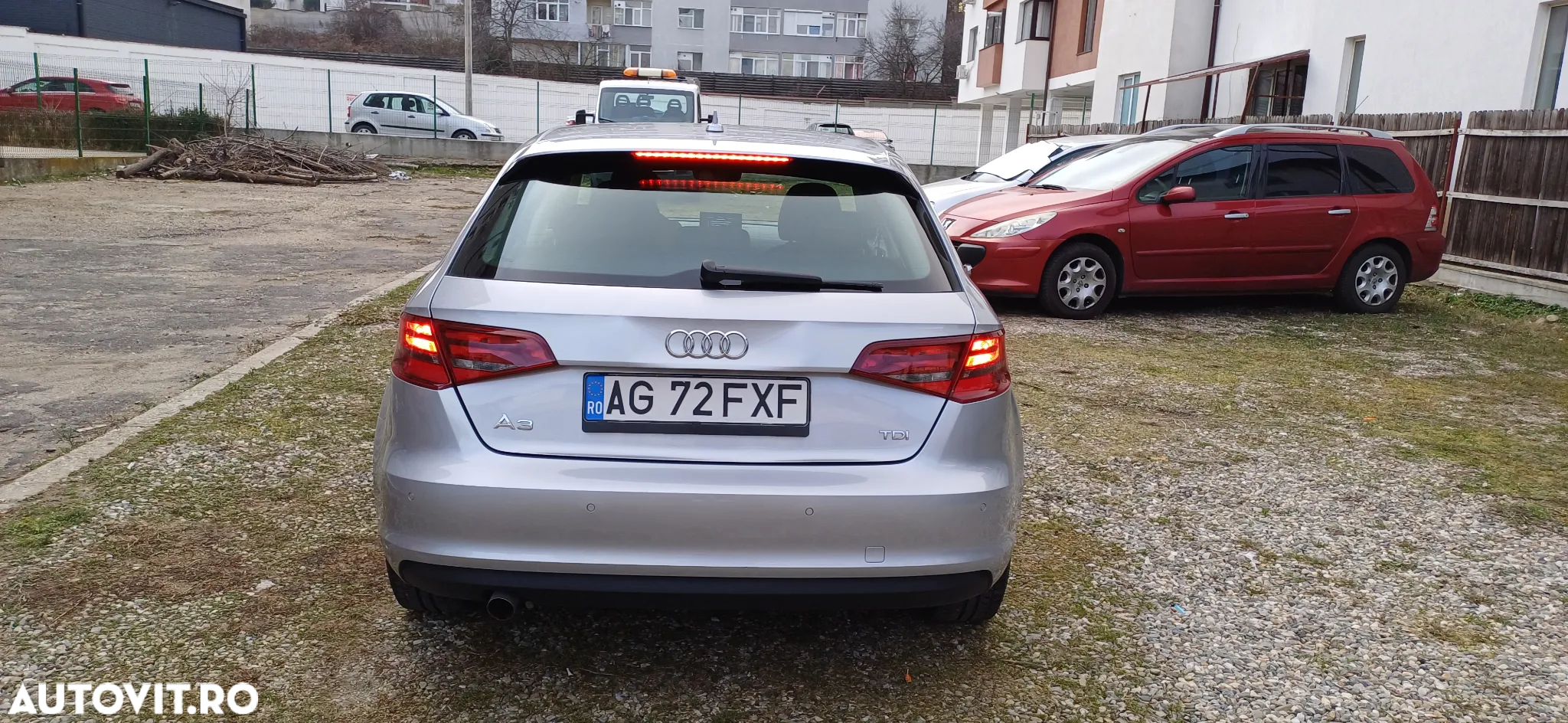 Audi A3 Sportback 1.6 TDI clean Stronic Attraction - 4