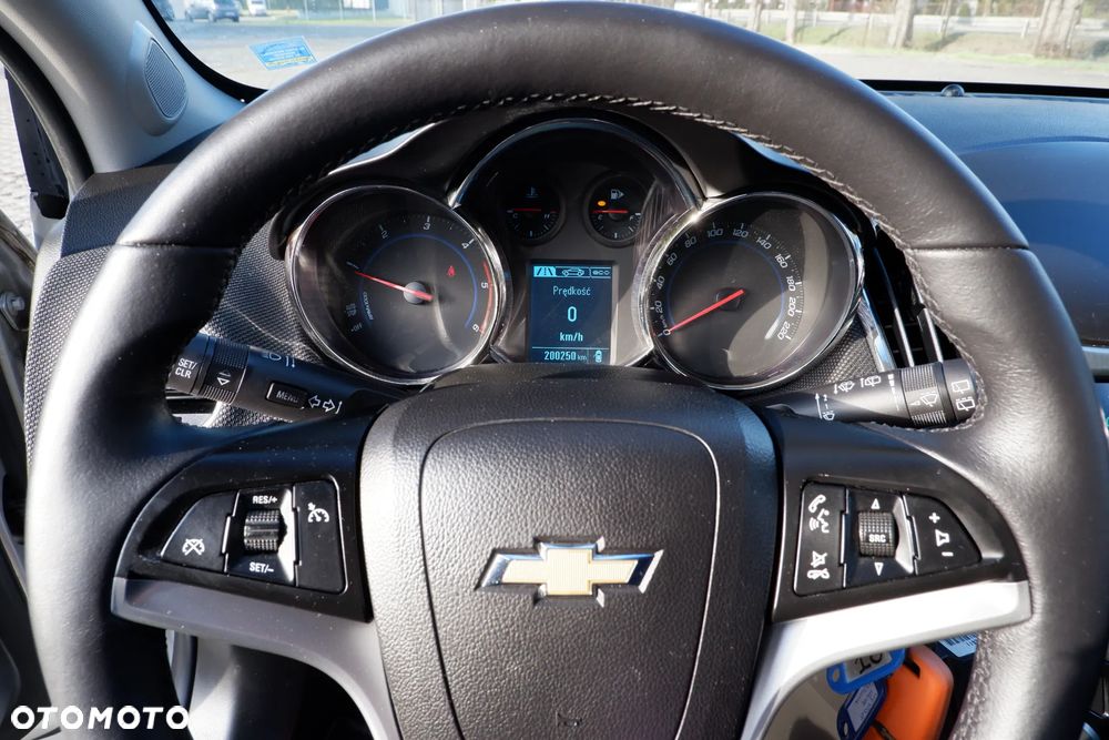 Chevrolet Cruze 1.7TD LT+ - 16