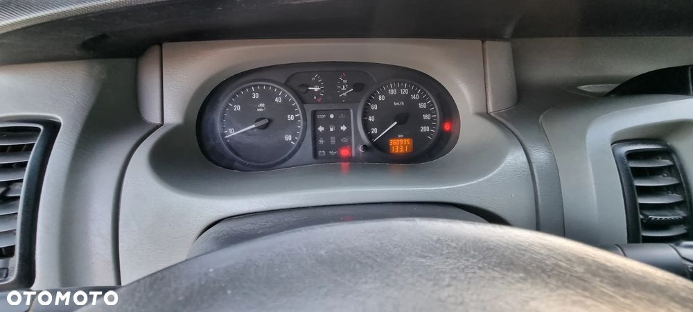 Opel Vivaro - 7