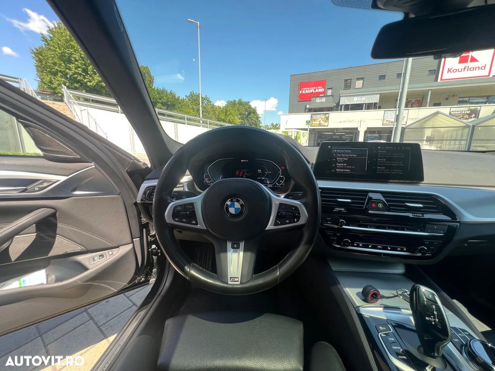 BMW Seria 5 530e Aut. Luxury Line - 16