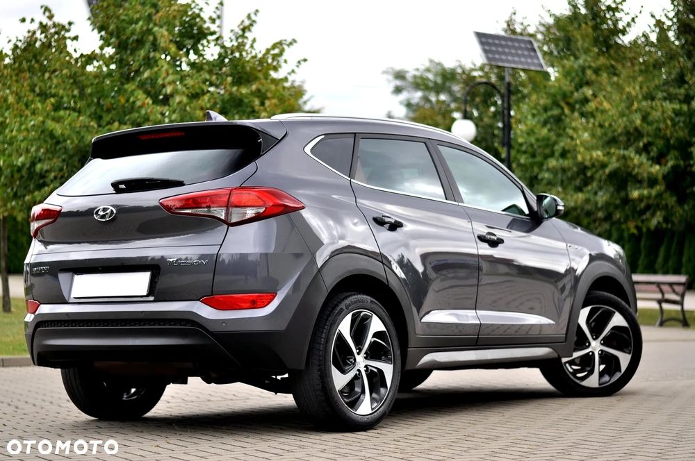 Hyundai Tucson 1.7 CRDI BlueDrive Style 2WD - 13