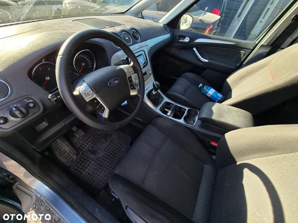 Ford S-Max 2.0 TDCi DPF Trend - 10