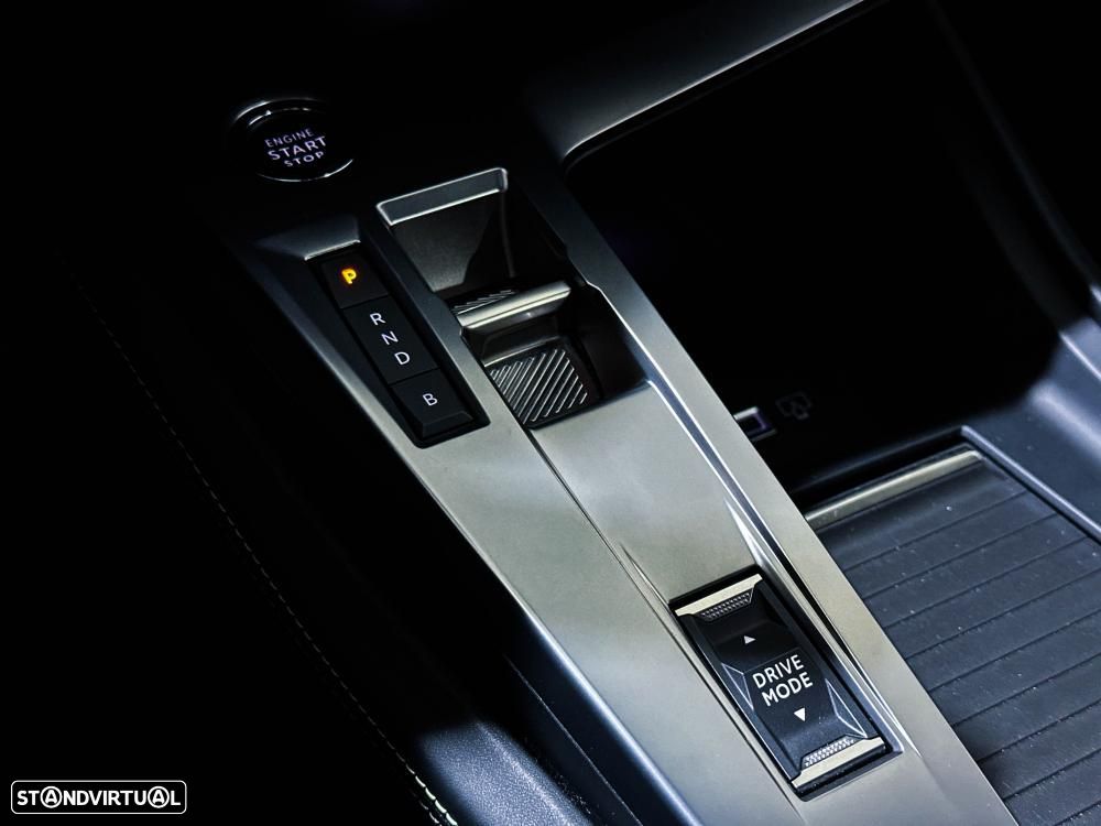 Peugeot 408 1.6 Hybrid GT e-EAT8 - 27