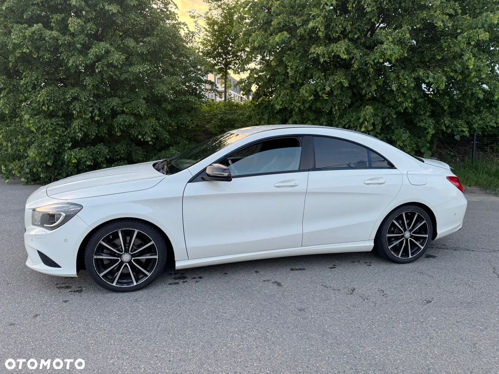 Mercedes-Benz CLA 250 4-Matic Urban - 8