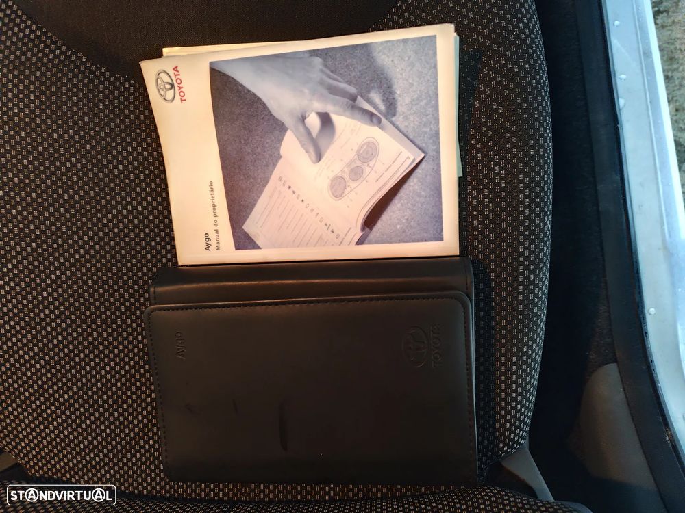 Toyota Aygo 1.0 + AC - 24