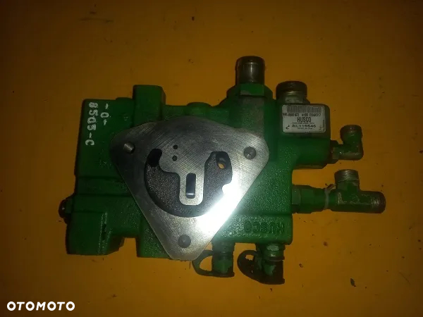 Blok zawór priorytetowy pierwszeństwa John Deere 6620