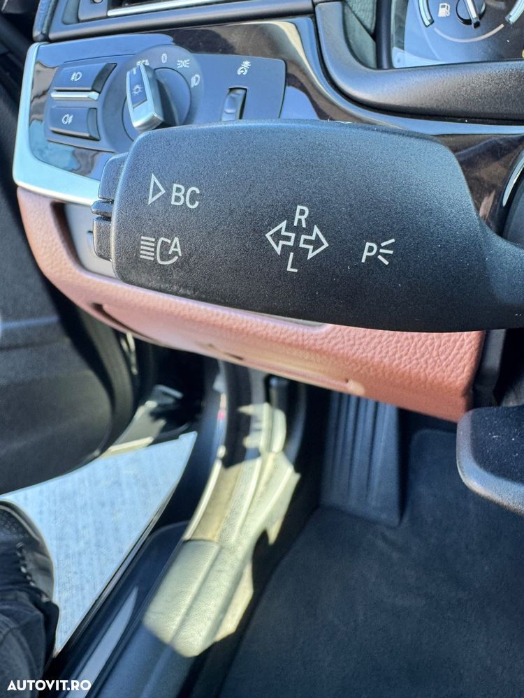 BMW Seria 5 525d xDrive AT - 22