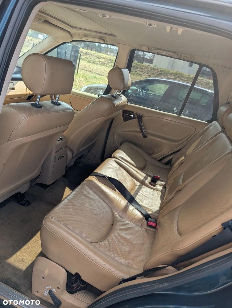 Mercedes-Benz ML 320 - 13