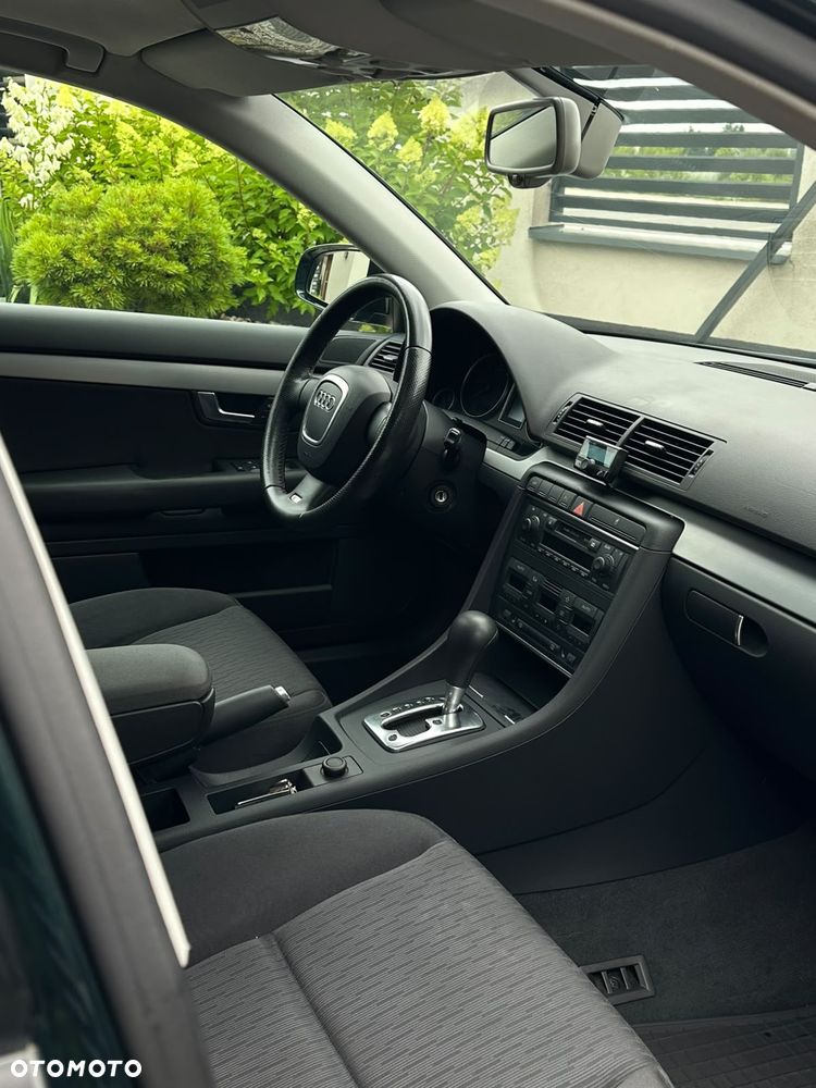 Audi A4 Avant - 13
