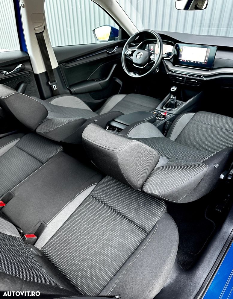 Skoda Octavia Combi 2.0 TDI Ambition - 7