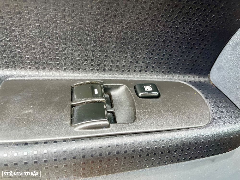 Mitsubishi Colt - 41