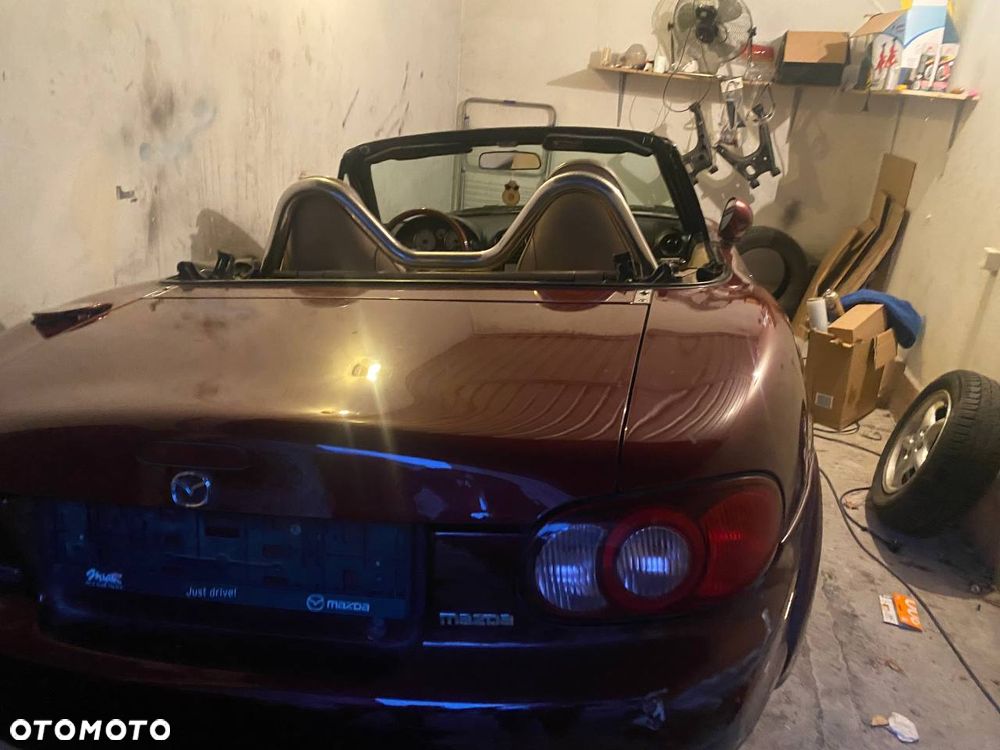 Mazda MX-5 1.8 16V - 1