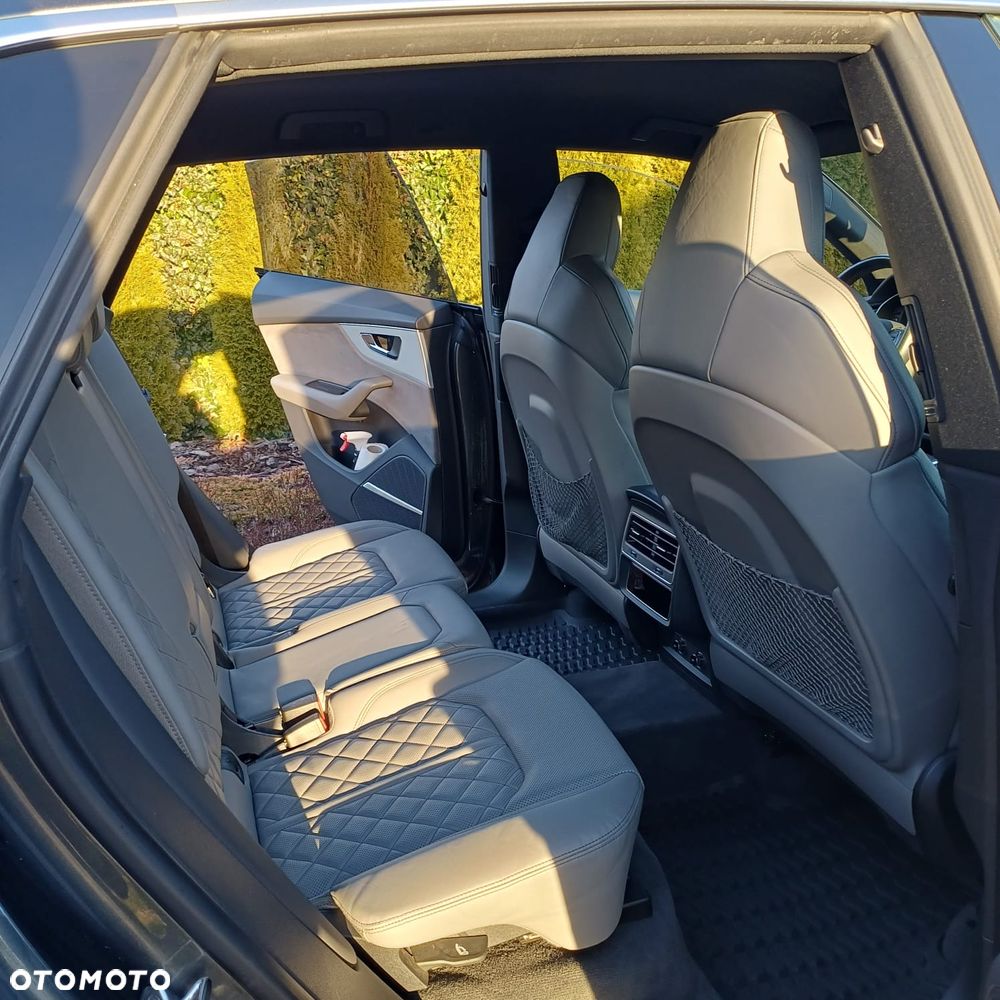 Audi SQ8 - 9