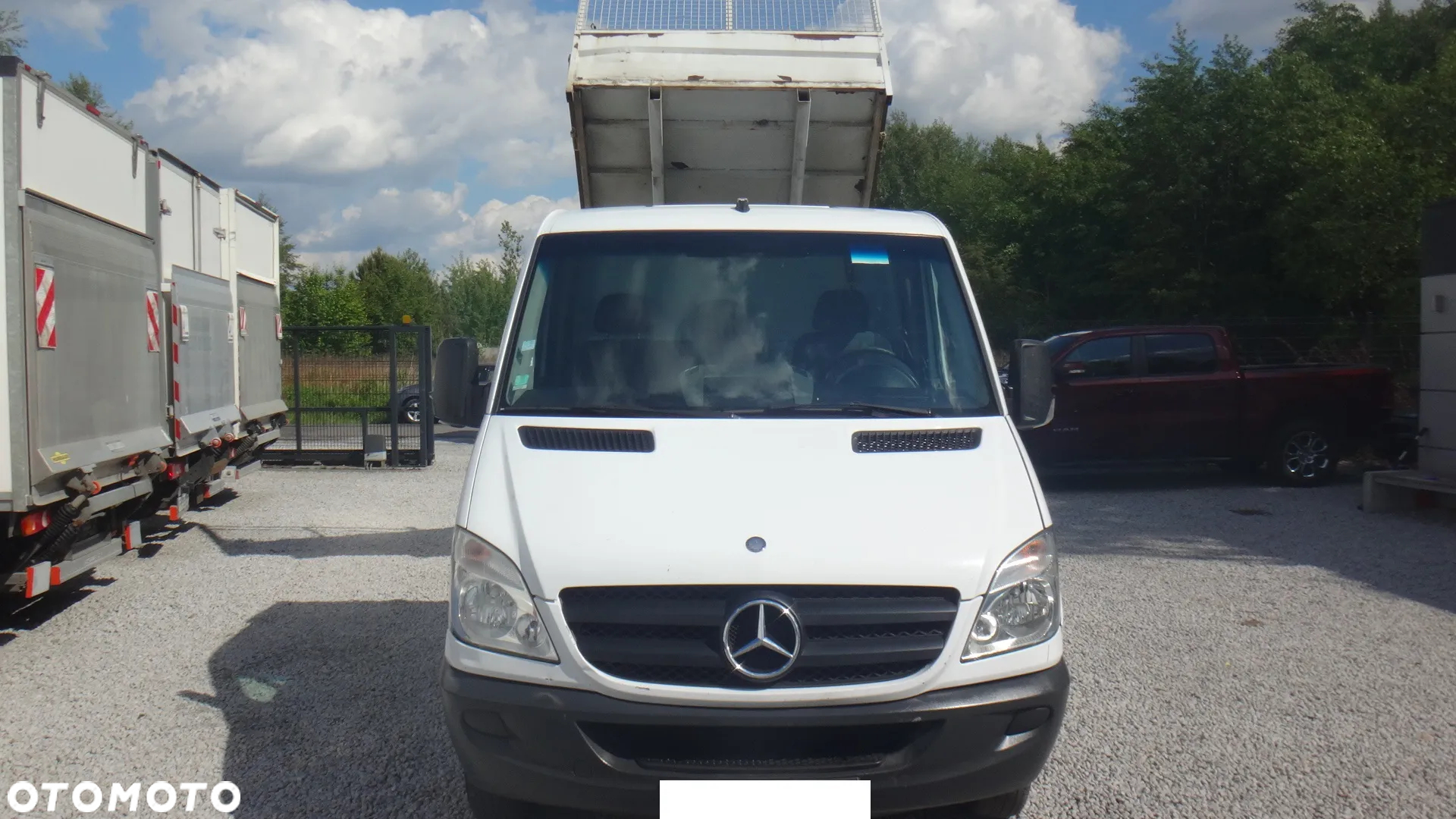 Mercedes-Benz Sprinter - 2