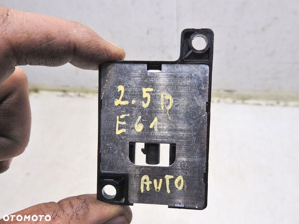 WZMACNIACZ ANTENY BMW E61 6928461 - 2