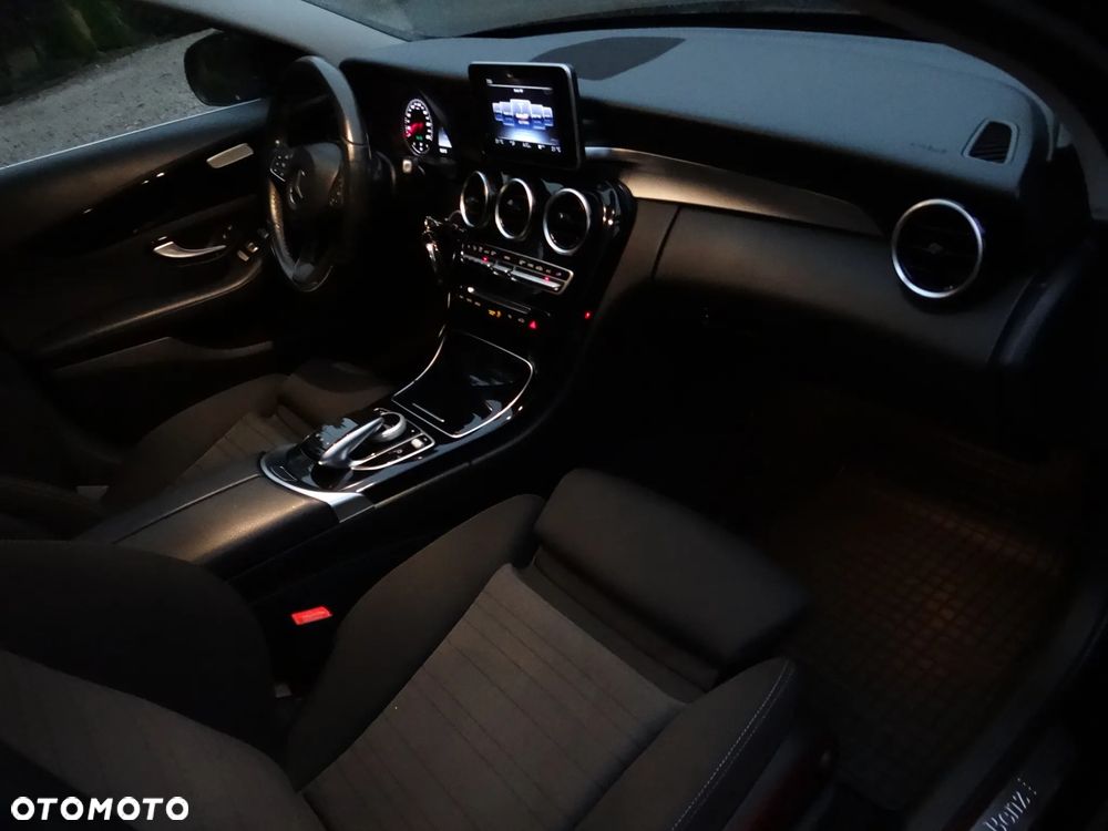 Mercedes-Benz Klasa C 200 (BlueTEC) d 7G-TRONIC Exclusive - 30