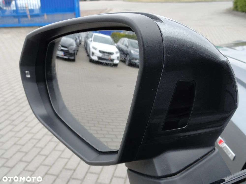 Audi Q3 Sportback 35 TDI S tronic S line - 23
