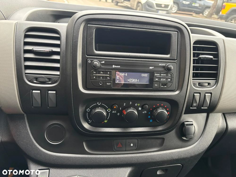 Renault Renault Traffic 1,9 Diesel, Blaszak, 3 osobowy - 16