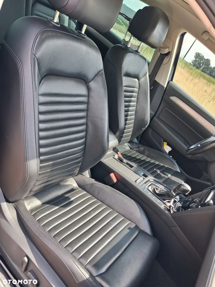 Volkswagen Passat - 7