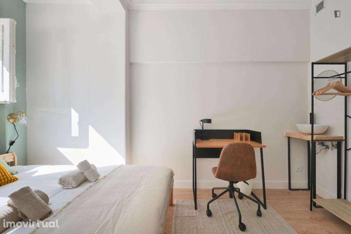 Quarto - localizado em Roma-Areeiro Lisbon - Grande imagem: 3/8