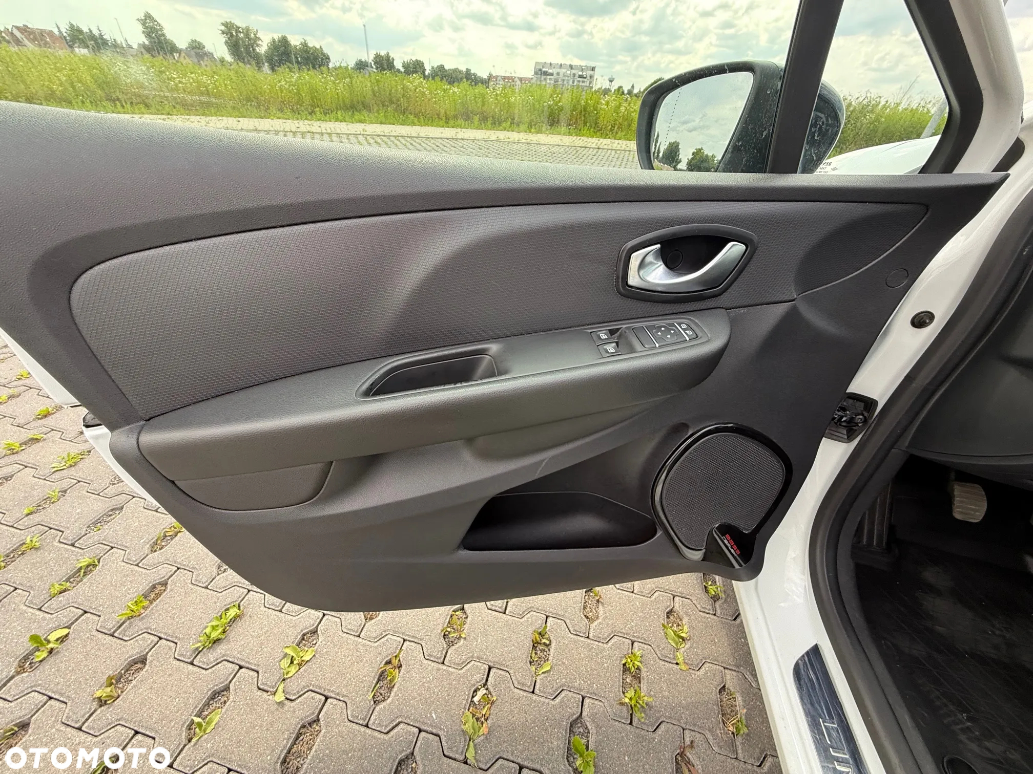 Renault Clio (Energy) dCi 90 Start & Stop LIMITED - 17