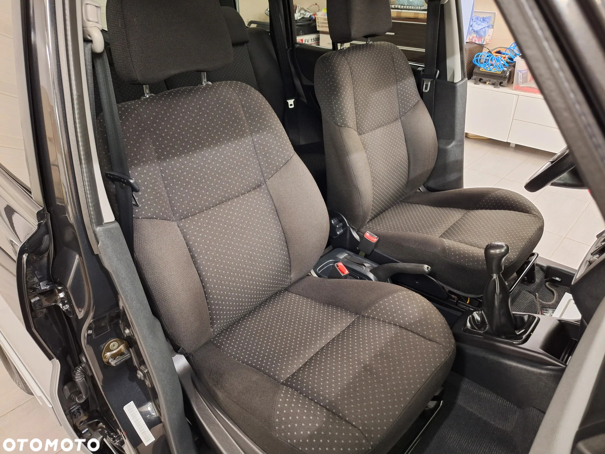 Mitsubishi Pajero Pinin 1.8 2-kolory - 27