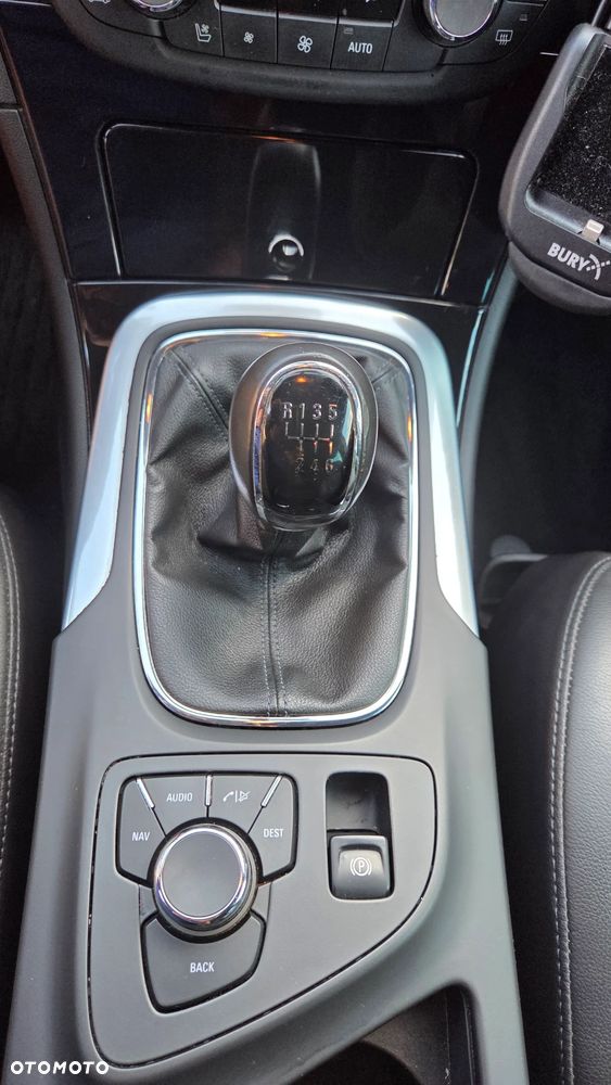 Opel Insignia 1.6 Turbo Cosmo - 27