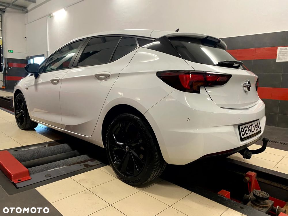 Opel Astra 1.4 T Elite - 9