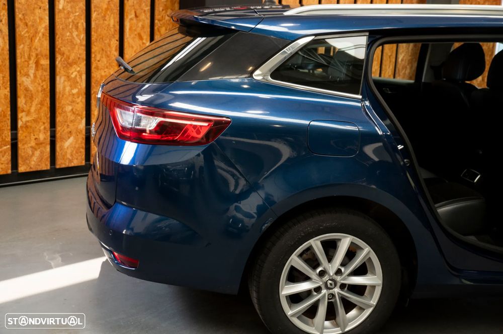 Renault Mégane Sport Tourer 1.5 dCi Limited EDC - 11
