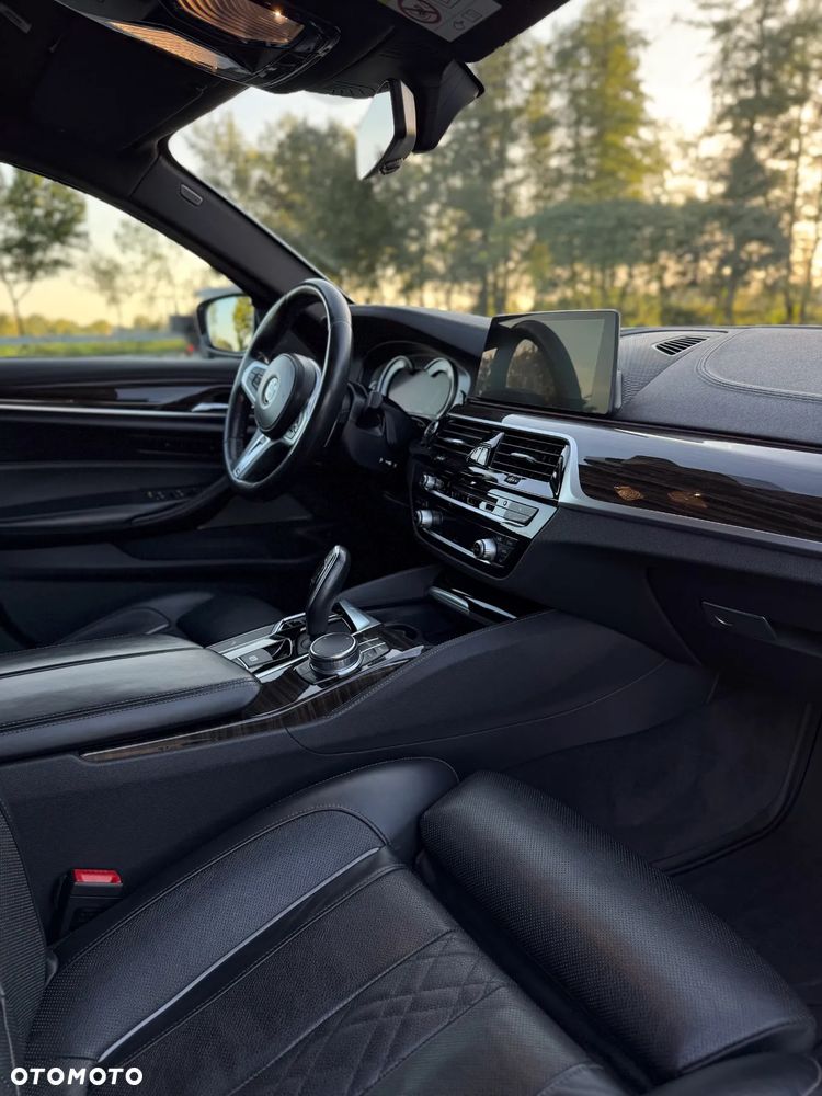 BMW Seria 5 520d xDrive M Sport sport - 13