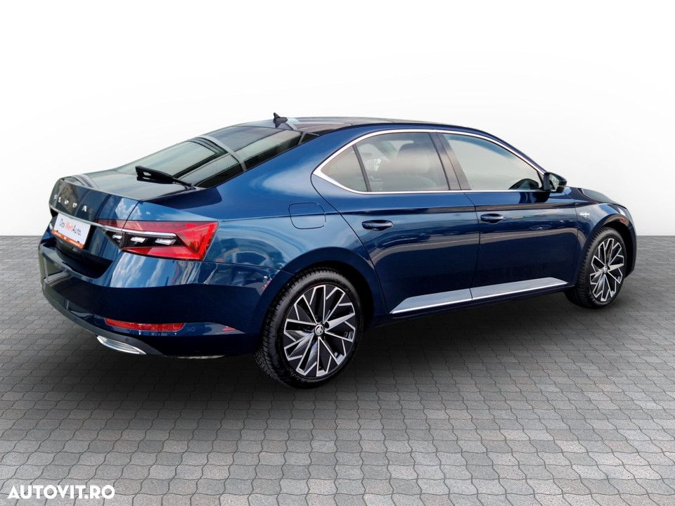 SKODA Superb 2023 — imagine 7