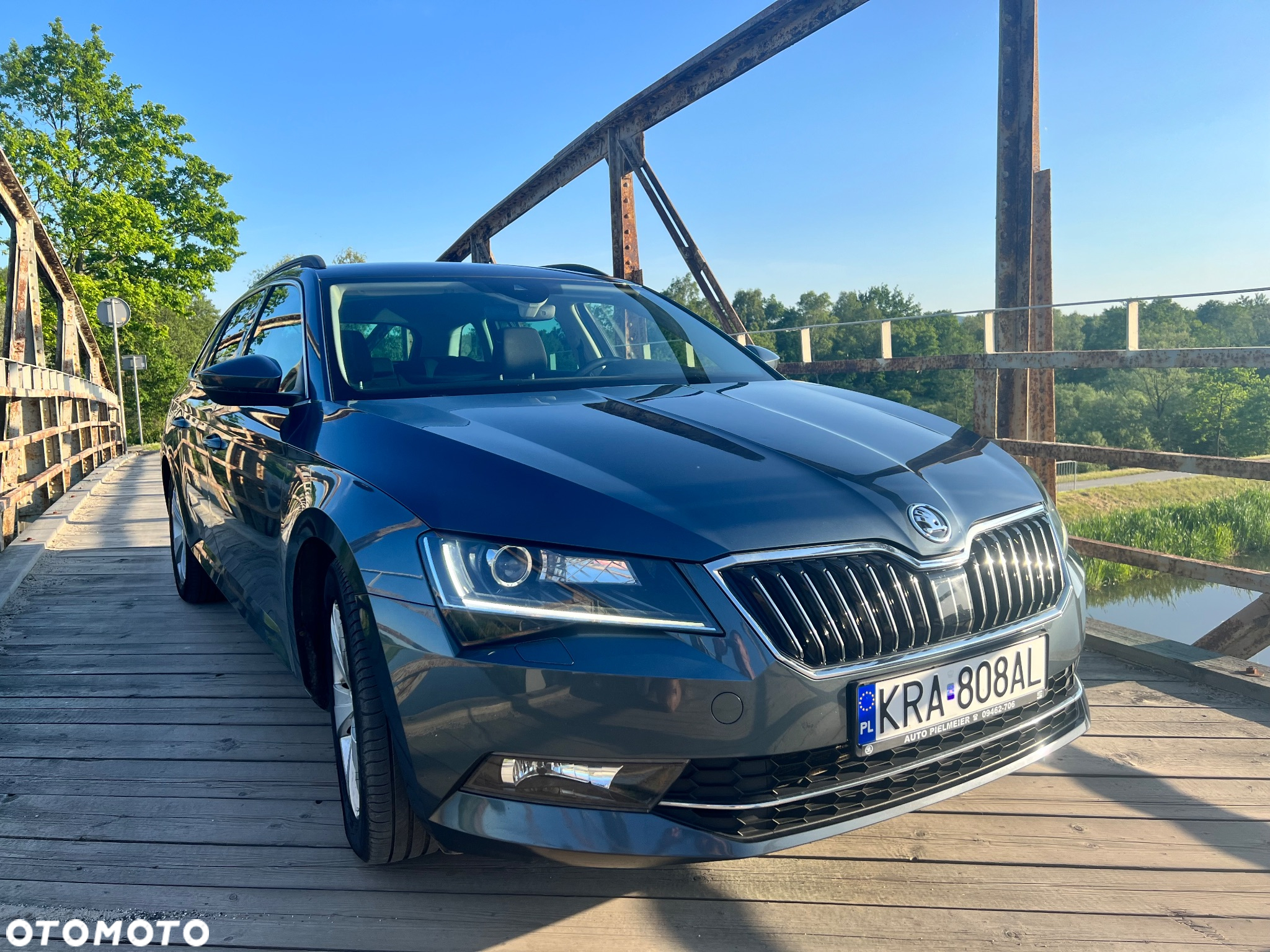 Skoda Superb 2.0 TDI Style DSG - 4
