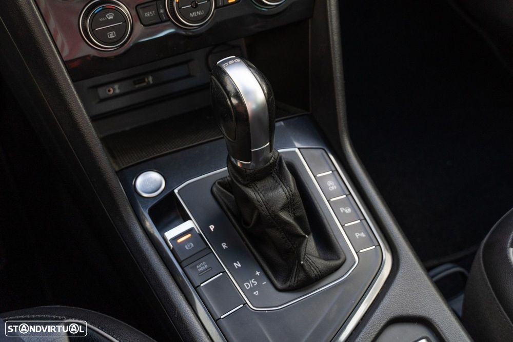 VW Tiguan 2.0 TDI Highline DSG - 24