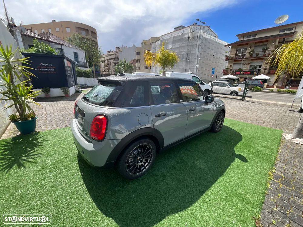 MINI 5 Portas Cooper D Aut. - 7