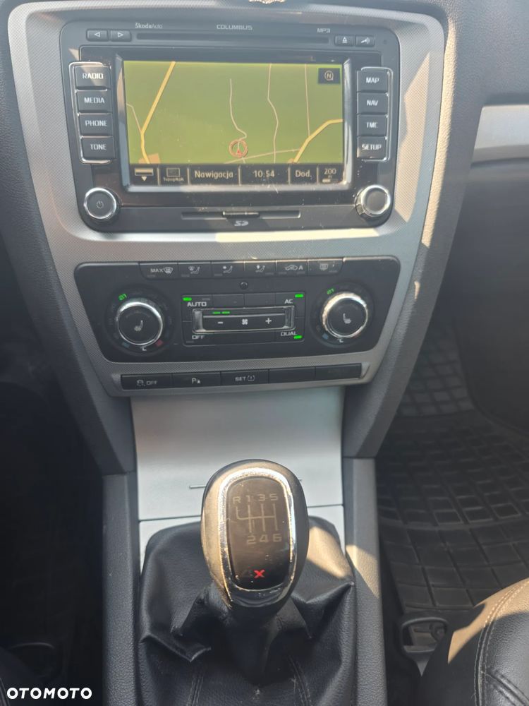 Skoda Octavia 1.6 TDI 4x4 Elegance - 2