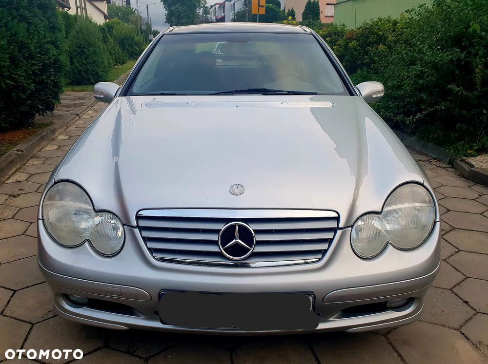 Mercedes-Benz Klasa C 180 - 21