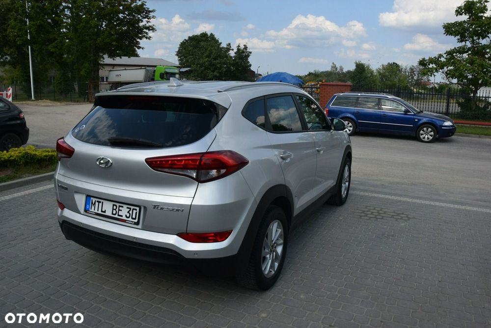 Hyundai Tucson 1.7 CRDI BlueDrive Classic 2WD - 12