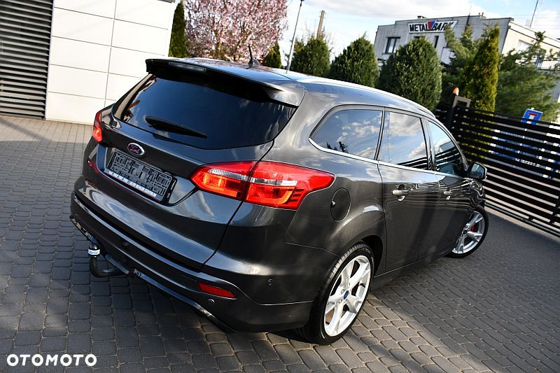 Ford Focus 1.5 EcoBlue Start-Stopp-System TITANIUM DESIGN - 4