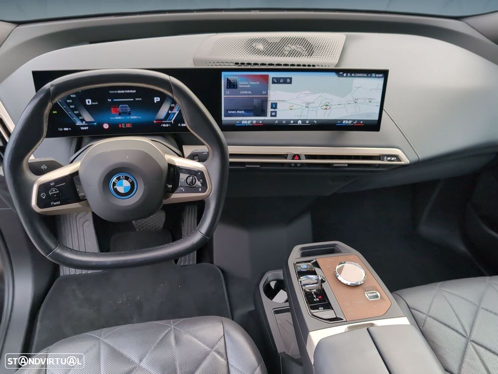BMW iX M60 - 12