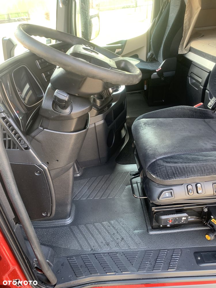 Mercedes-Benz Actros - 13