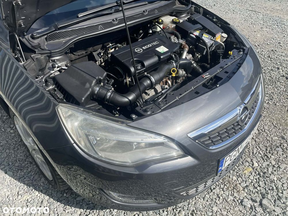 Opel Astra 1.7 CDTI Cosmo - 9