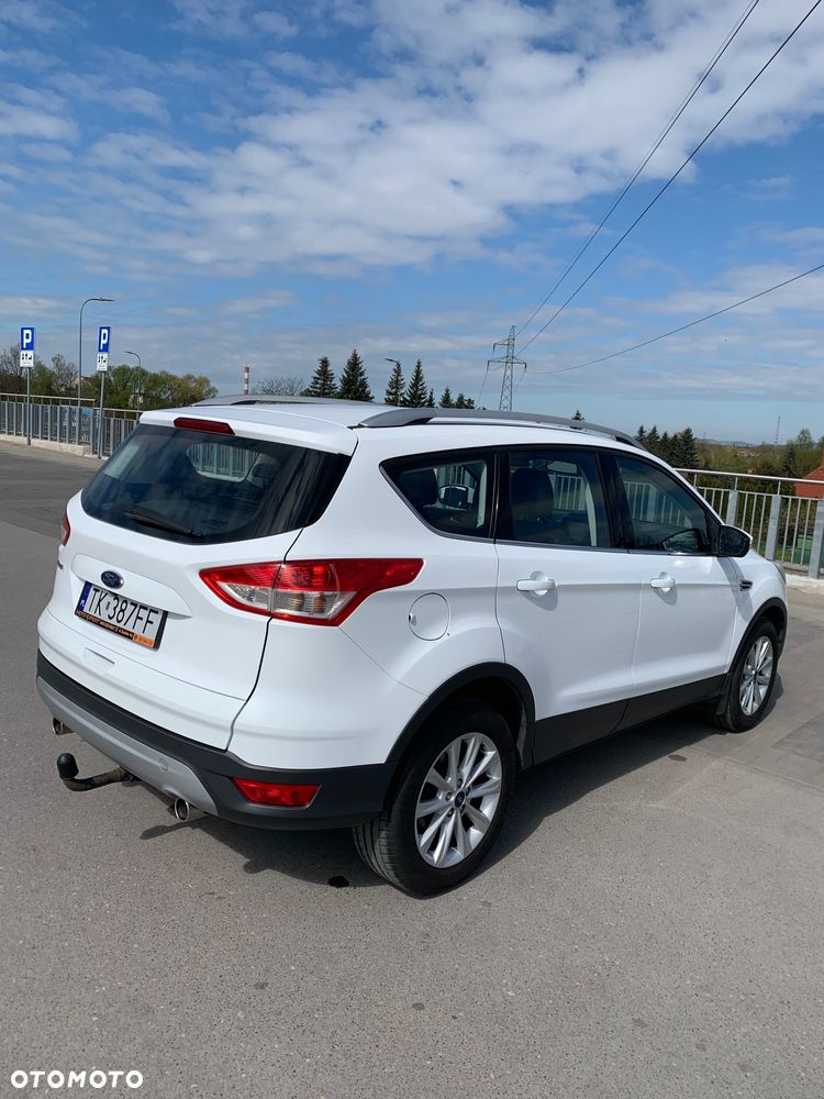 Ford Kuga 2.0 TDCi 2x4 Titanium - 12