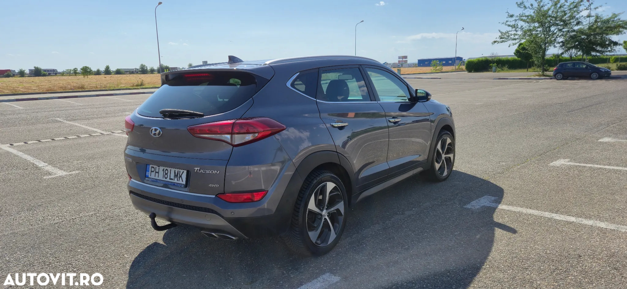 Hyundai Tucson 2.0 CRDI 4WD 8AT Premium - 3