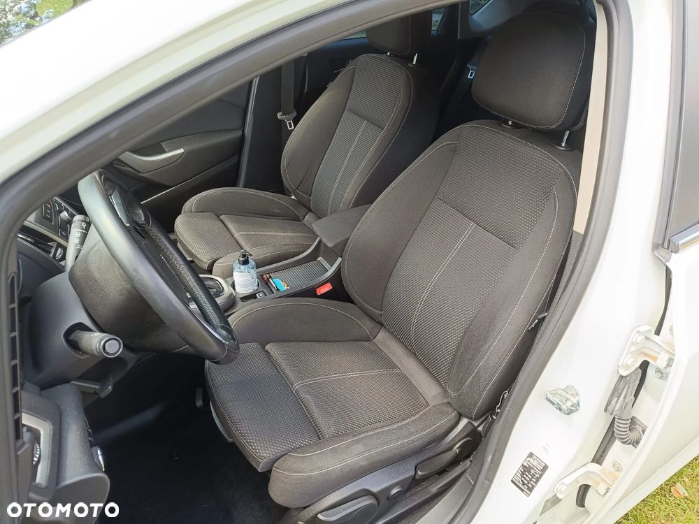 Opel Astra IV 1.6 Enjoy - 15